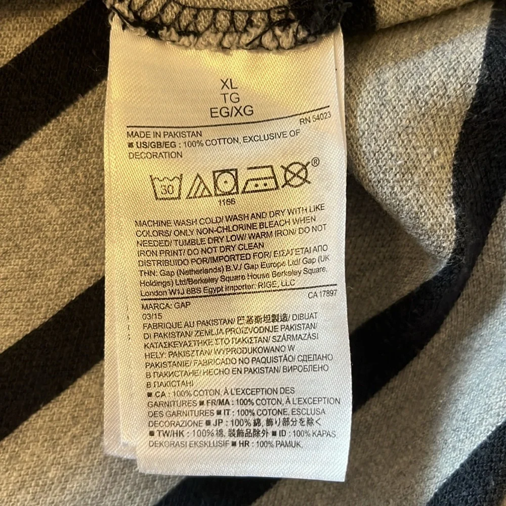 GAP Men’s Polo - Picture 4 of 4